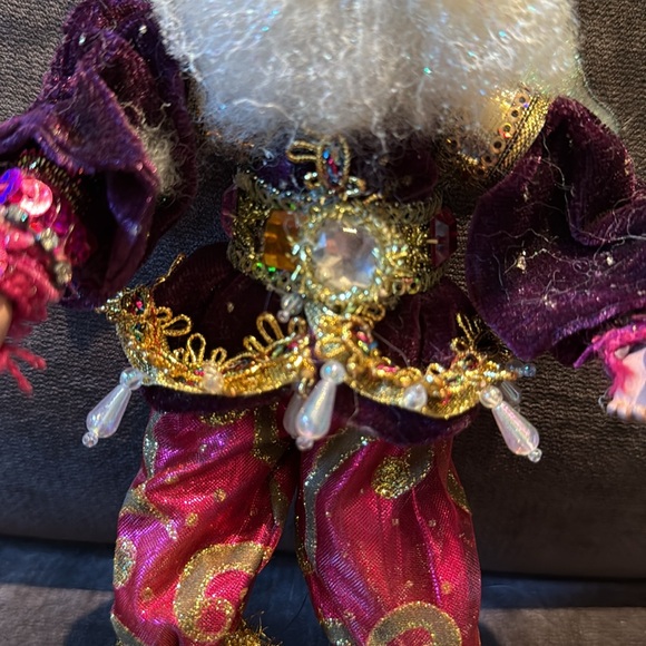 Mark Roberts small fairy figurine with Gold & Purple Accents. #129 of 7,500 - Picture 6 of 12